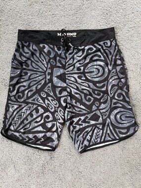 RARE Hinano 1955 Collection Tahiti Board Shorts -Men's Sz. 40- Black/White - EUC